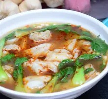 Red Soup Chive Pork Dumplings