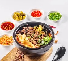 Minced Pork with Rice Noodles