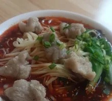 Slippery Meat Noodles