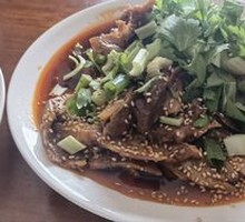 Stir-fried Pork with Walnuts