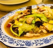 Bamboo Shoot and Black Mushroom Stir-Fry with Pork