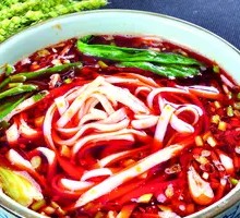 Pickled Vegetable Braised Pork Noodles