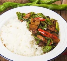 Spicy Pork Stir-fry Rice Bowl