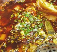 Fish with Pig Intestines