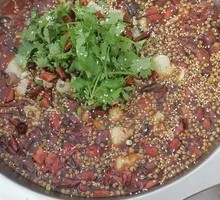 Fish with Pig Intestines