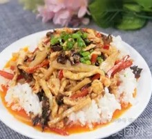 Fish-Flavored Shredded Pork Rice Bowl