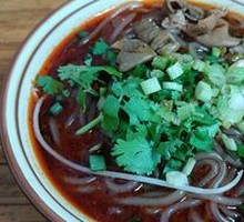 Stewed Intestine Noodles