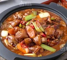 Nourishing Pot Pig's Trotters