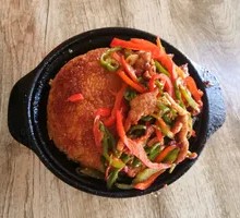 Double Pepper Pork Stir-fry with Rice Crackers