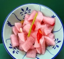 Crimson Radish Salad