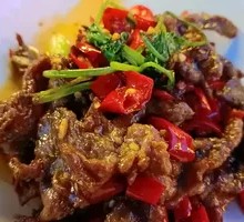 Stir-Fried Beef with Yellow Onion