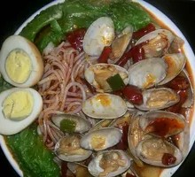Spicy and Sour Clam Rice Noodles