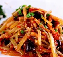 Fish-Flavored Shredded Pork Noodles