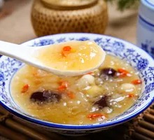 Tangyuan with Silver Ear, Goji Berries and Fermented Rice Wine