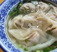 Clear Soup Beef Dumplings