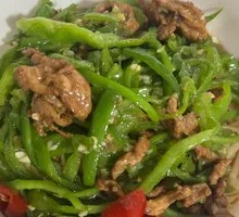 Green Pepper Shredded Pork Noodles