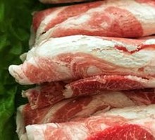 Freshly Sliced Lamb
