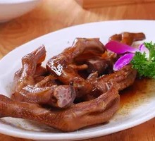 Spicy Braised Duck Feet