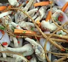 Angelica-Infused Chicken Feet