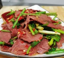 Private Dry Spicy Beef Noodles