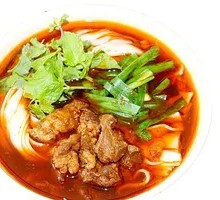Red Broth Fresh Pepper Beef Noodles