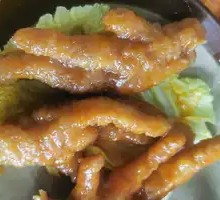 Braised Chicken Feet with Tiger Skin