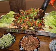 Signature Beef Head Feast