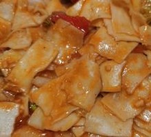 Stir-Fried Beef with Knife-Cut Noodles