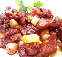 Sauce-flavored Rabbit Cubes