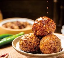 Special Lion's Head Meatballs
