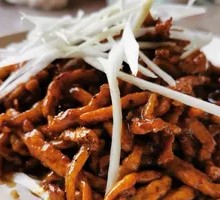 Beijing-style Shredded Pork in Soy Sauce