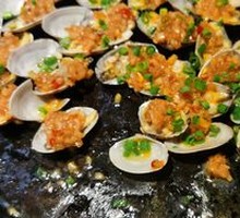 Iron Plate Grilled Clams