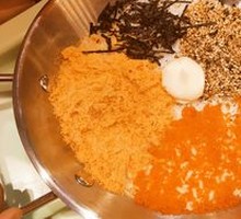 Hand-Grabbed Rice