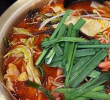 Nine-foot Duck Intestine Hot Pot Noodles