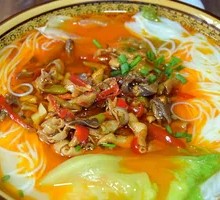 Spicy Pepper Chicken Offal Rice Noodles