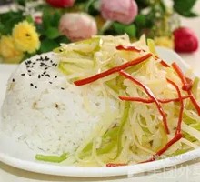 Green Pepper and Potato Noodles Rice Bowl