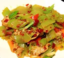 Bamboo Shoots Stir-Fried with Pork over Rice