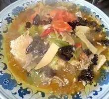 Fried Rice Noodles with Pork
