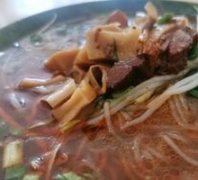 Braised Beef and Bamboo Shoot Noodles