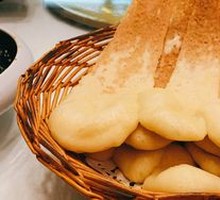 Pot-edge Steamed Bun