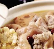 Lotus Root with Tender Pork Trotter