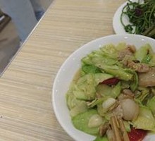 Cucumber Stir-fried with Pork Slices
