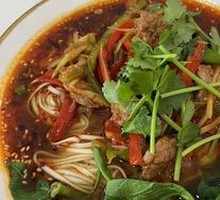 Young Ginger Beef Noodles