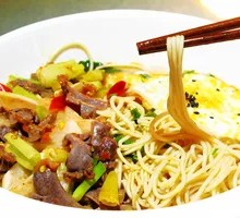Dry-Mixed Chicken Offal Noodles