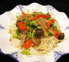 Dry-Mixed Ginger Duck Noodles