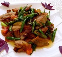Sliced Green Pepper with Pork