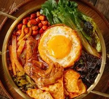 Duck Foot Fried Egg Luosifen