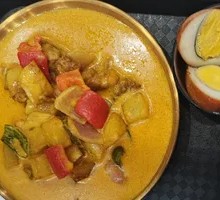 Thai Royal Curry Chicken Rice