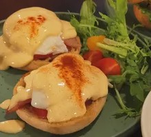 Smoked Bacon Benedict Egg