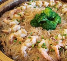 Garlic Shrimp with Rice Noodles